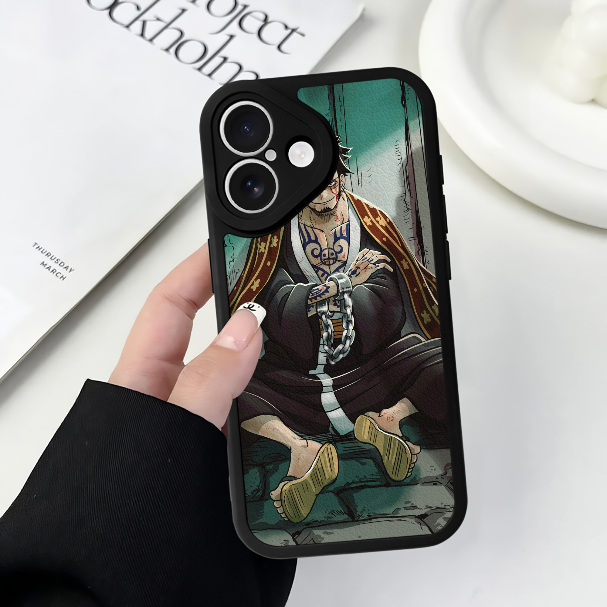 （画像用） ワンピース ONE PIECE 【iPhone 16シリーズ対応】シリコンスマホケース（レザー調） 材質：シリコン